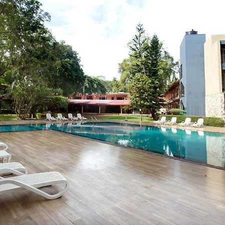 Miridiya Lake Resort Anurâdhapura Extérieur photo